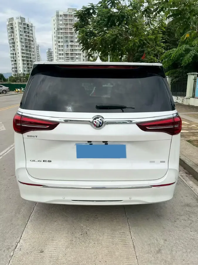 2022 Buick GL8 2.0T 237HP L4 9AT,autocango,china used car exporter,china ev exporter,chinese used car exporter,chinese used ev exporter