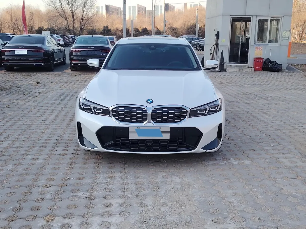 2023 BMW 3 Series 2.0T 184HP L4 8AT,autocango,china used car exporter,china ev exporter,chinese used car exporter,chinese used ev exporter