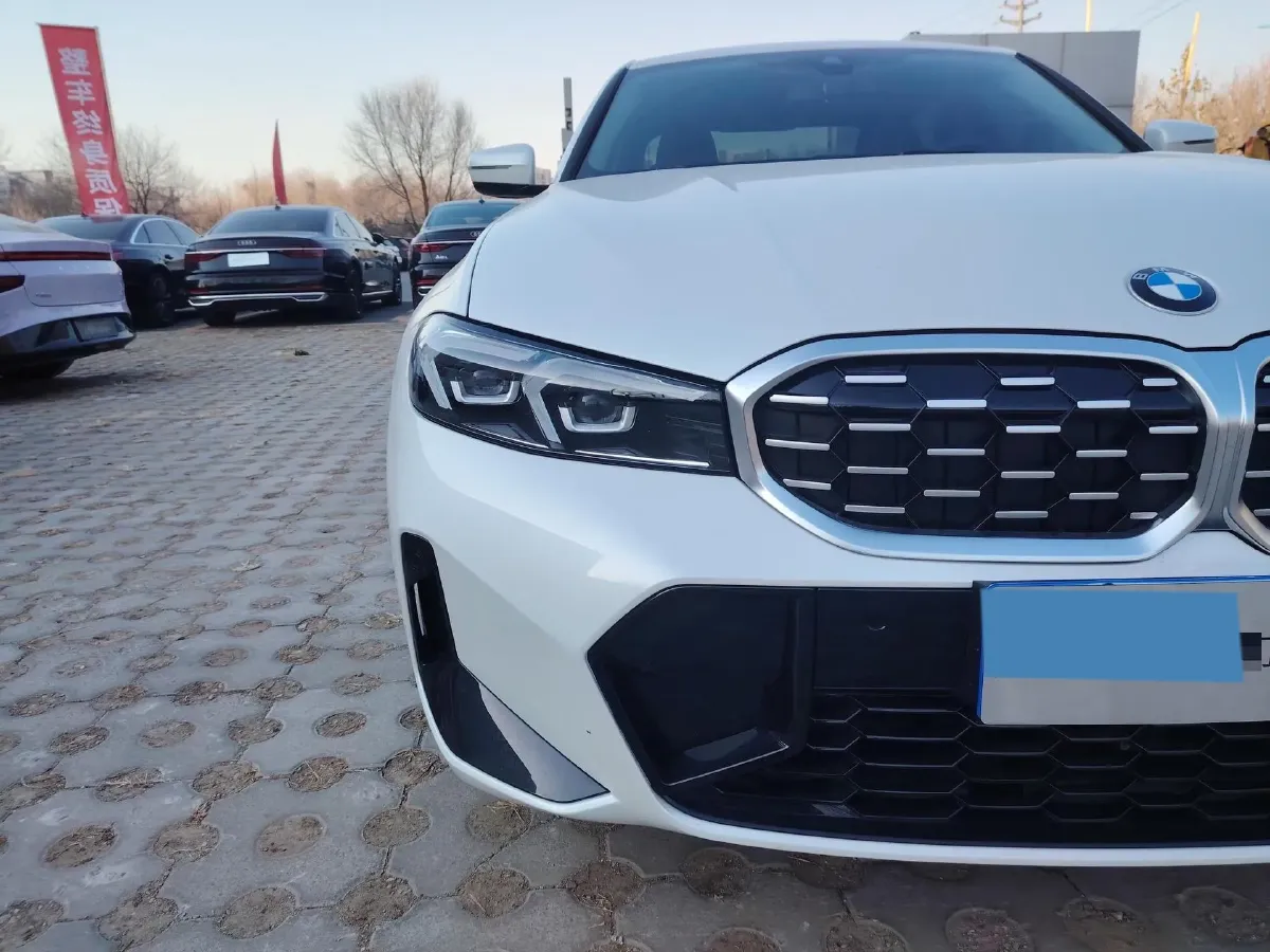 2023 BMW 3 Series 2.0T 184HP L4 8AT,autocango,china used car exporter,china ev exporter,chinese used car exporter,chinese used ev exporter