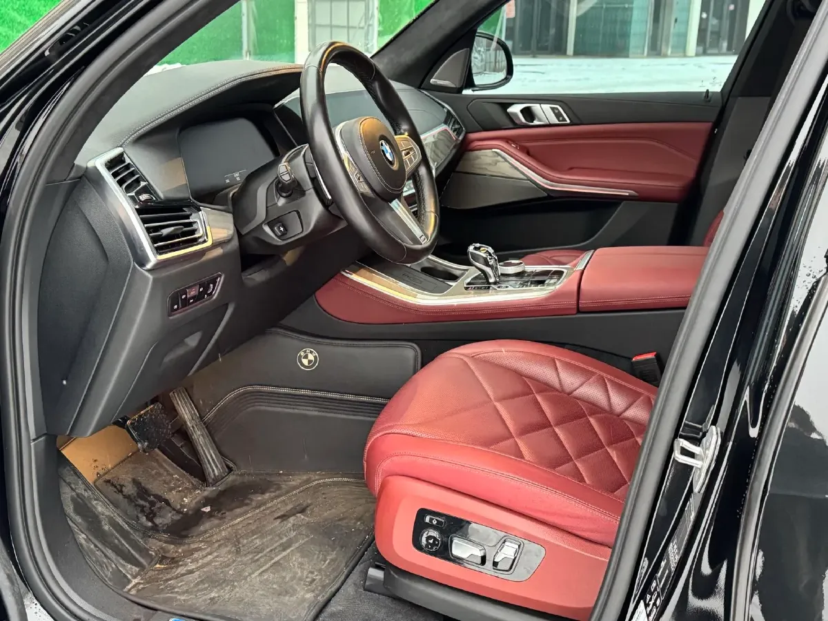 2022 BMW X5 3.0T 333HP L6 8AT,autocango,china used car exporter,china ev exporter,chinese used car exporter,chinese used ev exporter