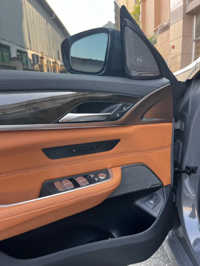 2021 BMW 6 Series GT 2.0T 258HP L4 8AT,autocango,china used car exporter,china ev exporter,chinese used car exporter,chinese used ev exporter