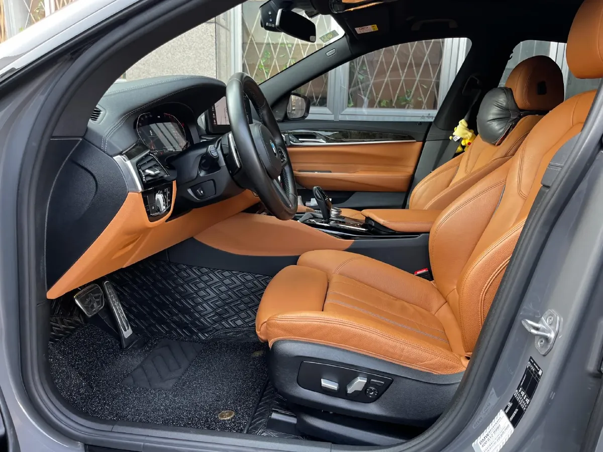 2021 BMW 6 Series GT 2.0T 258HP L4 8AT,autocango,china used car exporter,china ev exporter,chinese used car exporter,chinese used ev exporter