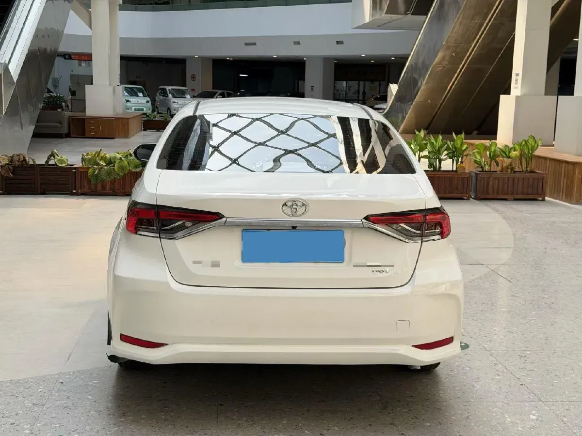 2021 Toyota Corolla 1.2T 116HP L4 CVT,autocango,china used car exporter,china ev exporter,chinese used car exporter,chinese used ev exporter