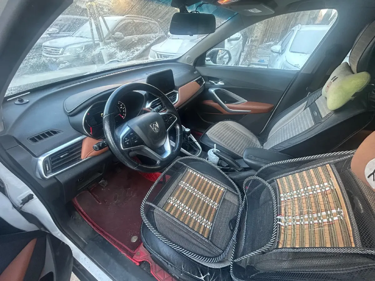 2017 BaoJun 510 1.5L 112HP L4 6MT,autocango,china used car exporter,china ev exporter,chinese used car exporter,chinese used ev exporter