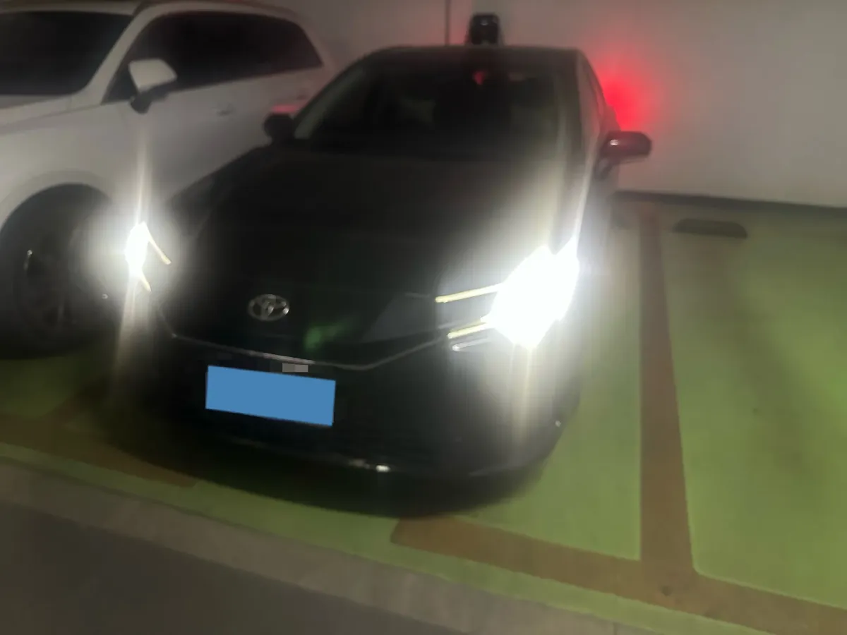 2024 Toyota Camry 2.0L 173HP L4 CVT,autocango,china used car exporter,china ev exporter,chinese used car exporter,chinese used ev exporter