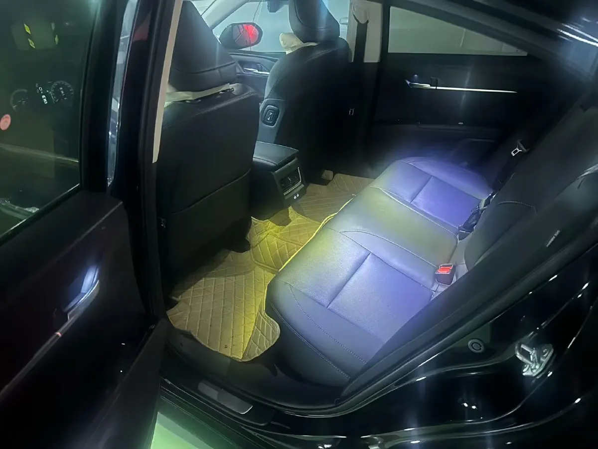 2024 Toyota Camry 2.0L 173HP L4 CVT,autocango,china used car exporter,china ev exporter,chinese used car exporter,chinese used ev exporter