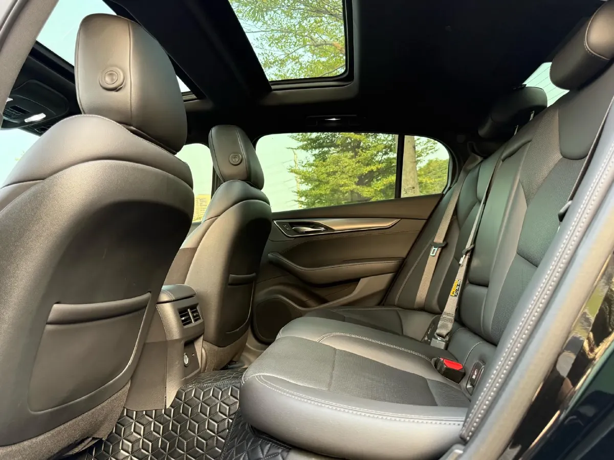 2024 Cadillac CT5 2.0T 237HP L4 10AT,autocango,china used car exporter,china ev exporter,chinese used car exporter,chinese used ev exporter