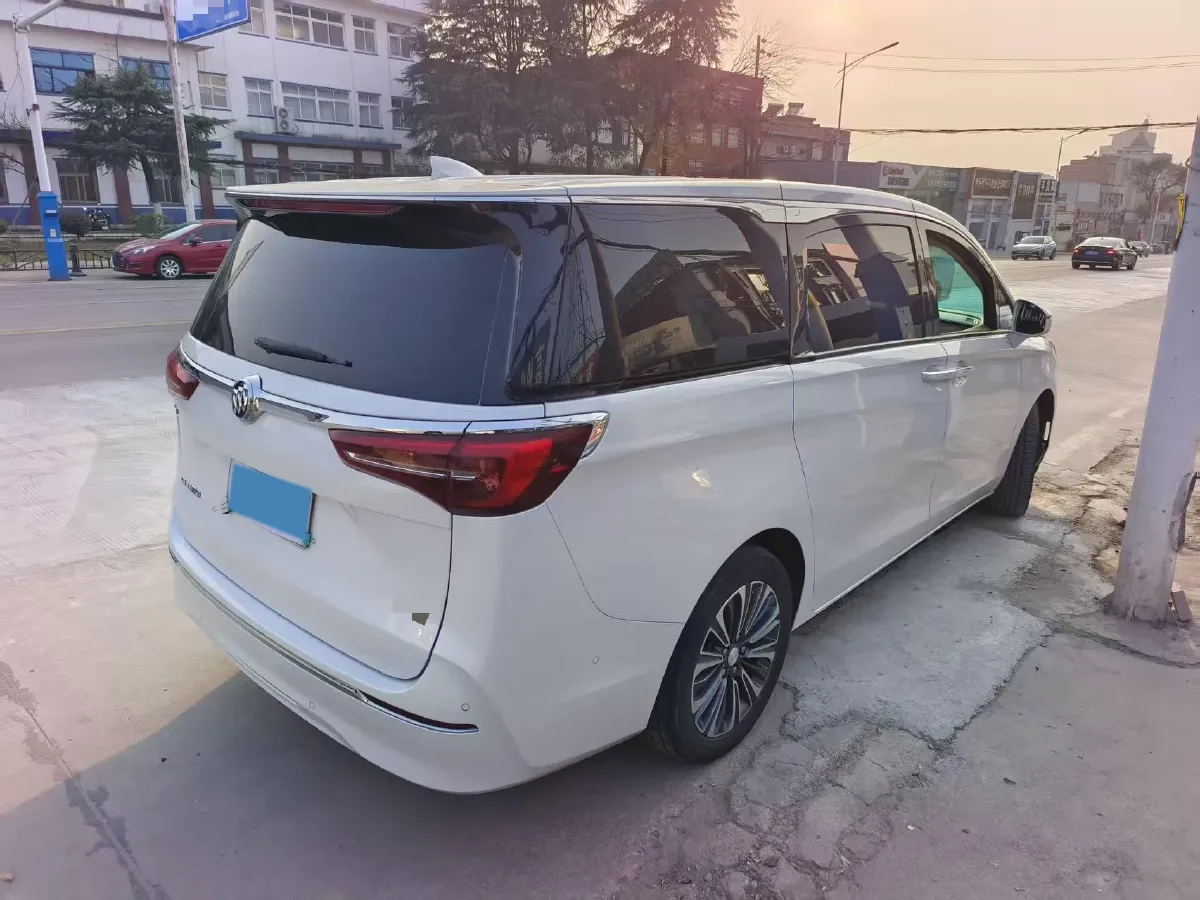 2022 Buick GL8 2.0T 237HP L4 9AT,autocango,china used car exporter,china ev exporter,chinese used car exporter,chinese used ev exporter