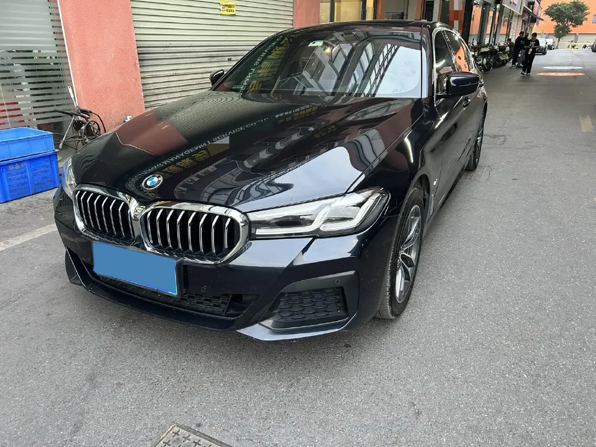 2021 BMW 5 Series 2.0T 184HP L4 8AT