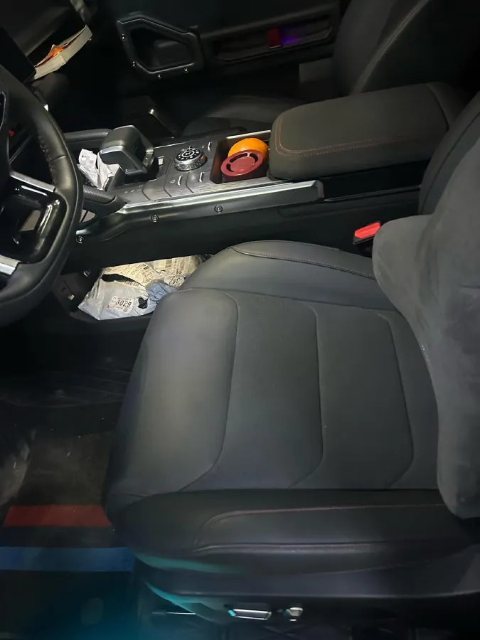 2023 Jetour Traveller 2.0T 254HP L4 7DCT,autocango,china used car exporter,china ev exporter,chinese used car exporter,chinese used ev exporter