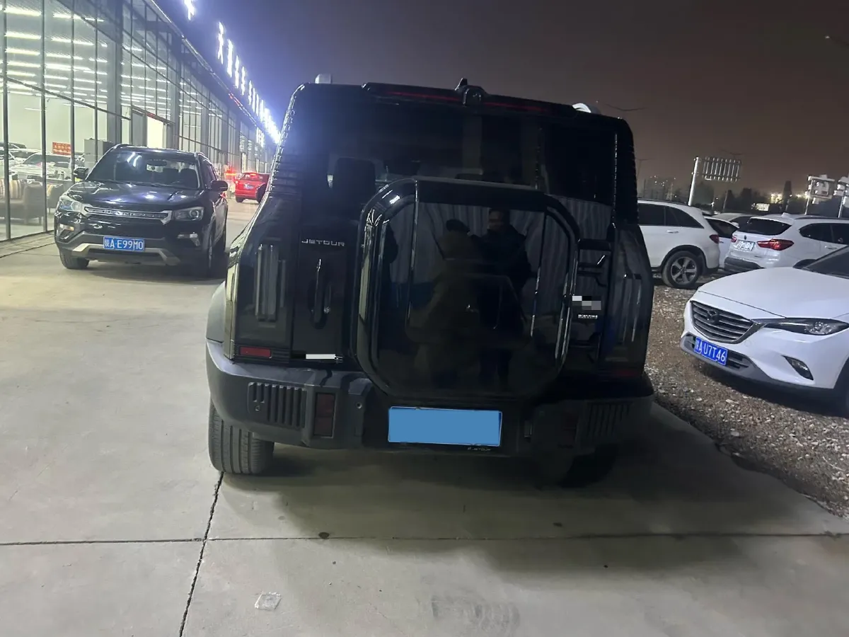 2023 Jetour Traveller 2.0T 254HP L4 7DCT,autocango,china used car exporter,china ev exporter,chinese used car exporter,chinese used ev exporter