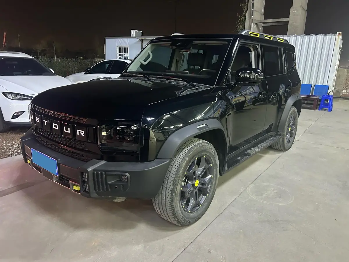 2023 Jetour Traveller 2.0T 254HP L4 7DCT