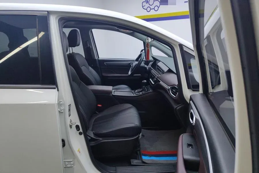 2021 GAC Trumpchi M6 1.5T 169HP L4 7DCT,autocango,china used car exporter,china ev exporter,chinese used car exporter,chinese used ev exporter