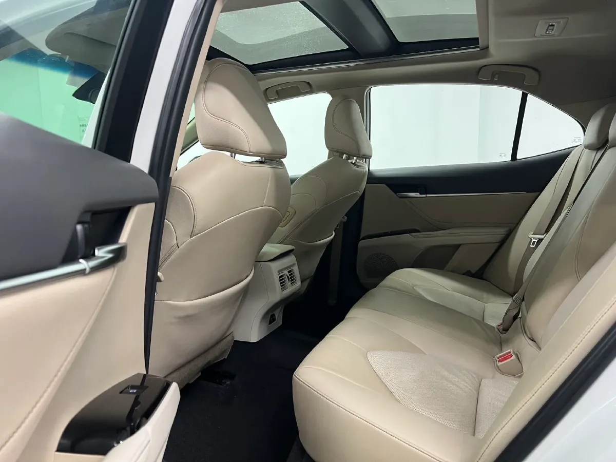 2018 Toyota Camry 2.5L 209HP L4 8AT,autocango,china used car exporter,china ev exporter,chinese used car exporter,chinese used ev exporter