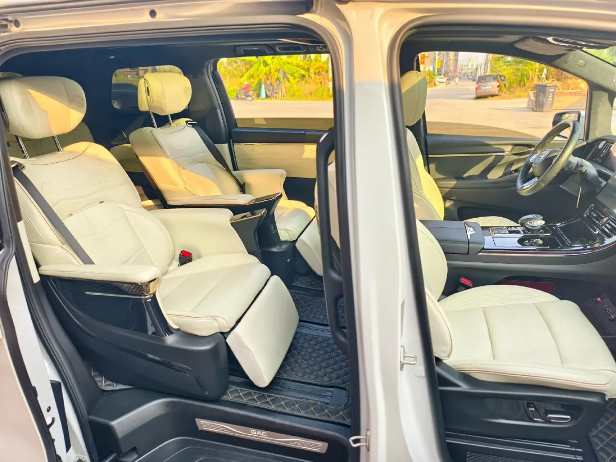 2023 GAC Trumpchi M8 2.0T 190HP L4 E-CVT Hybrid,autocango,china used car exporter,china ev exporter,chinese used car exporter,chinese used ev exporter