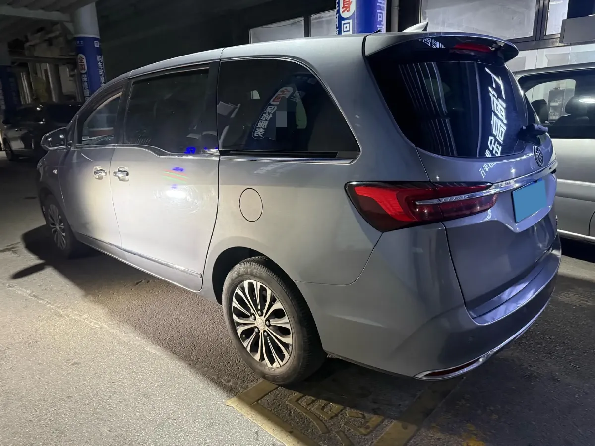 2021 Buick GL8 2.0T 237HP L4 9AT,autocango,china used car exporter,china ev exporter,chinese used car exporter,chinese used ev exporter