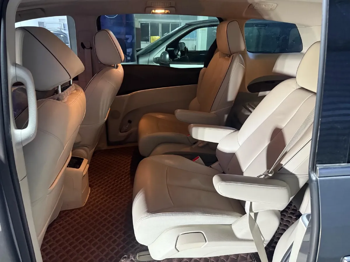 2021 Buick GL8 2.0T 237HP L4 9AT,autocango,china used car exporter,china ev exporter,chinese used car exporter,chinese used ev exporter