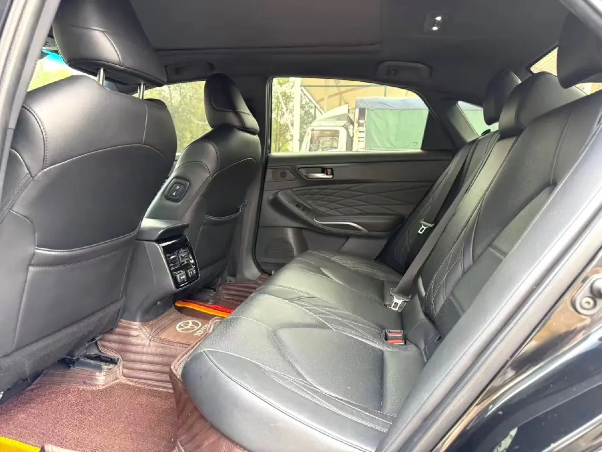 2022 Toyota Avalon 2.5L 178HP L4 E-CVT Hybrid,autocango,china used car exporter,china ev exporter,chinese used car exporter,chinese used ev exporter