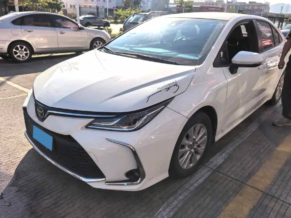 2021 Toyota Corolla 1.2T 116HP L4 CVT