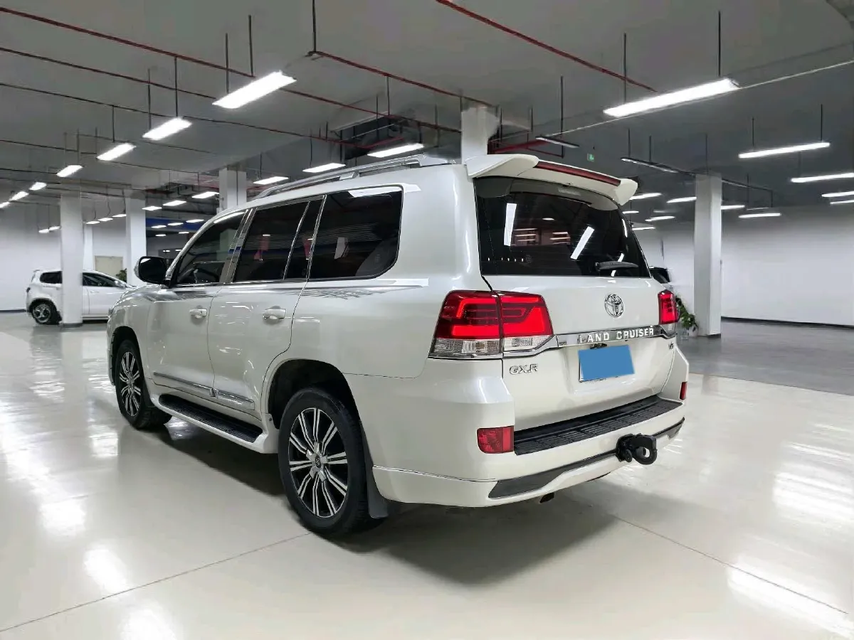 2015 Toyota Land Cruiser 4.0L 275HP V6 5AT,autocango,china used car exporter,china ev exporter,chinese used car exporter,chinese used ev exporter