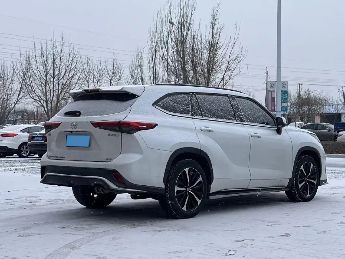 2022 Toyota Crown Kluger 2.0T 248HP L4 8AT,autocango,china used car exporter,china ev exporter,chinese used car exporter,chinese used ev exporter