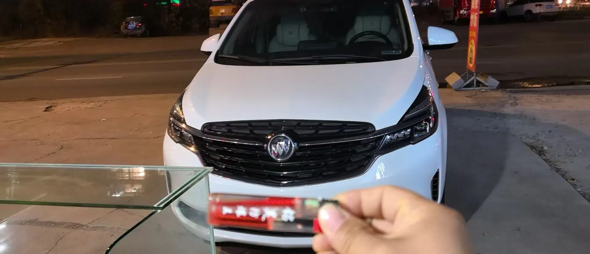 2021 Buick GL8 2.0T 237HP L4 9AT,autocango,china used car exporter,china ev exporter,chinese used car exporter,chinese used ev exporter
