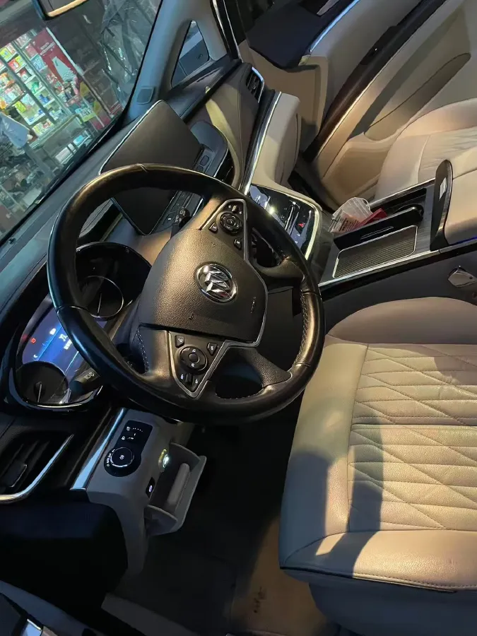 2021 Buick GL8 2.0T 237HP L4 9AT,autocango,china used car exporter,china ev exporter,chinese used car exporter,chinese used ev exporter