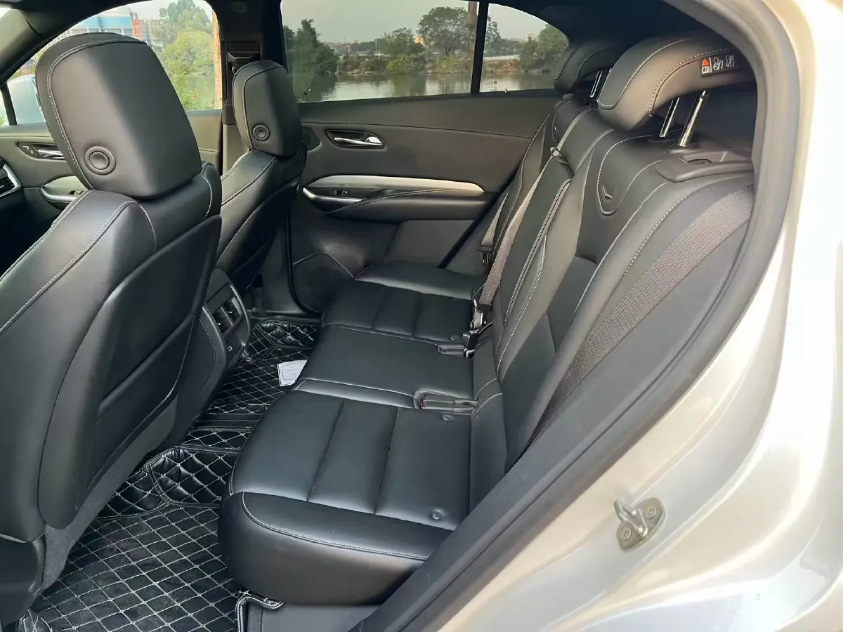 2020 Cadillac XT4 2.0T 241HP L4 9AT,autocango,china used car exporter,china ev exporter,chinese used car exporter,chinese used ev exporter