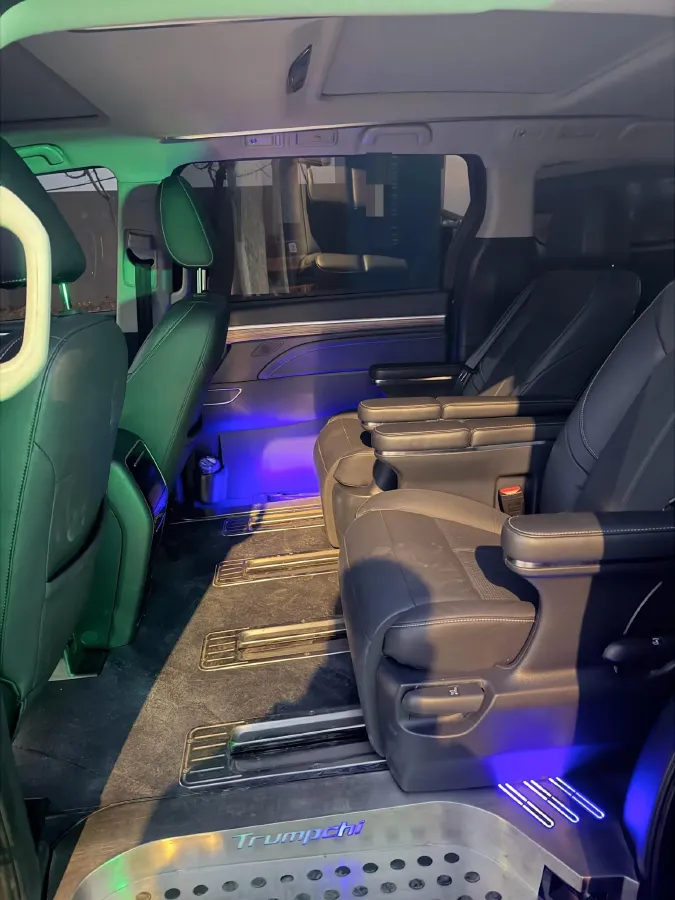 2021 GAC Trumpchi M8 2.0T 252HP L4 8AT,autocango,china used car exporter,china ev exporter,chinese used car exporter,chinese used ev exporter