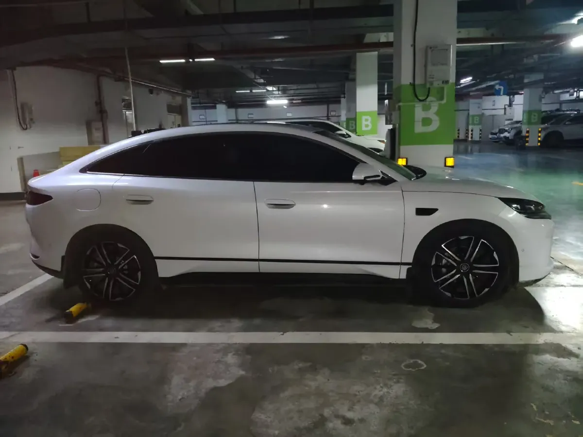 2025 BYD QinL BEV,autocango,china used car exporter,china ev exporter,chinese used car exporter,chinese used ev exporter