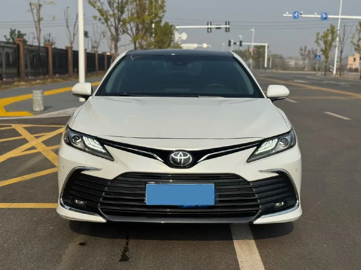 2021 Toyota Camry 2.5L 209HP L4 8AT,autocango,china used car exporter,china ev exporter,chinese used car exporter,chinese used ev exporter