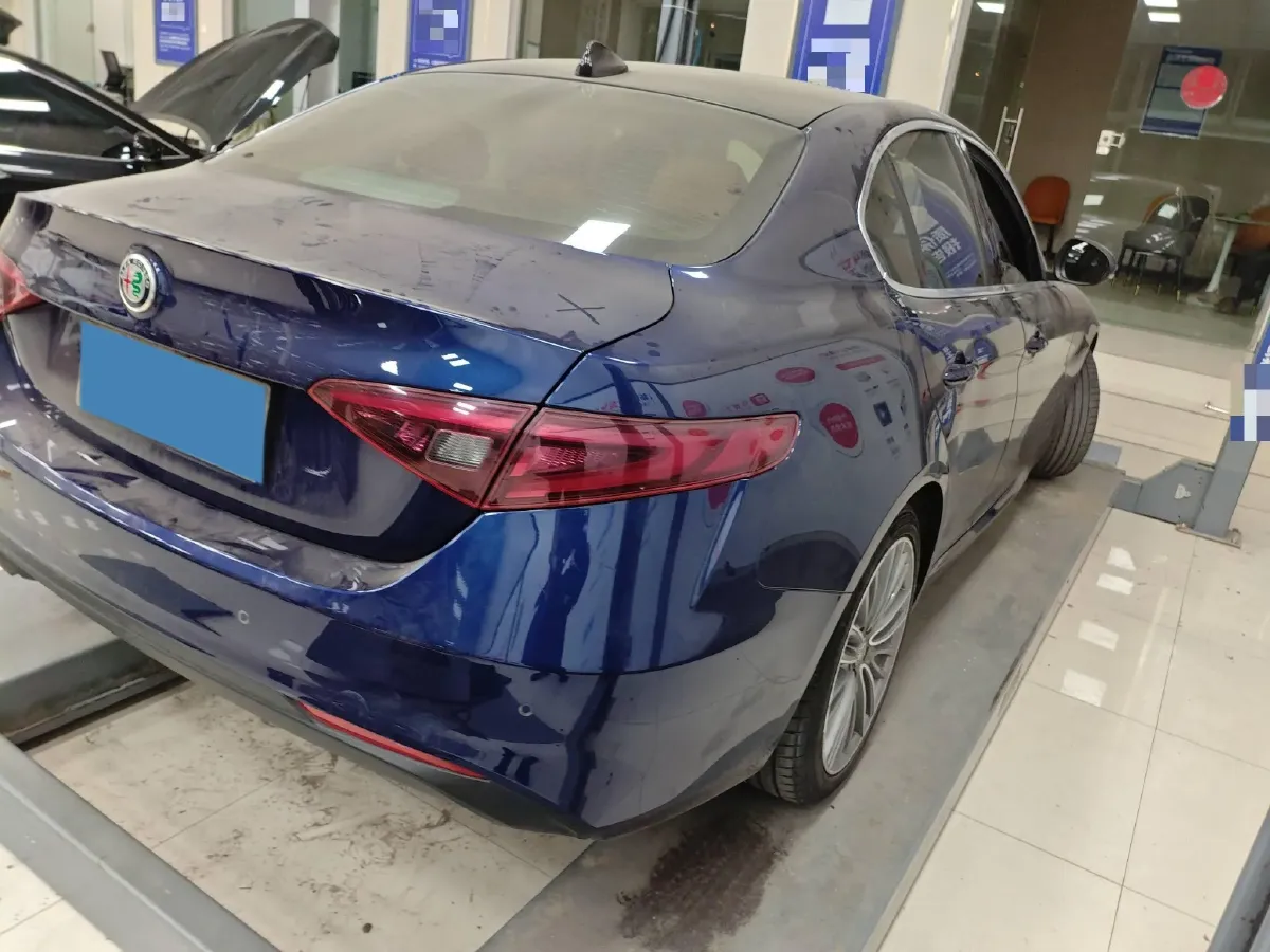 2017 Toyota Highlander 2.0T 220HP L4 6AT,autocango,china used car exporter,china ev exporter,chinese used car exporter,chinese used ev exporter