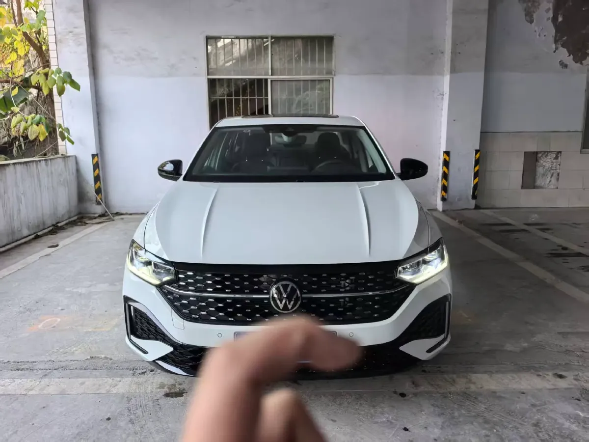 2024 Volkswagen Lavida 1.5T 160HP L4 7DCT,autocango,china used car exporter,china ev exporter,chinese used car exporter,chinese used ev exporter