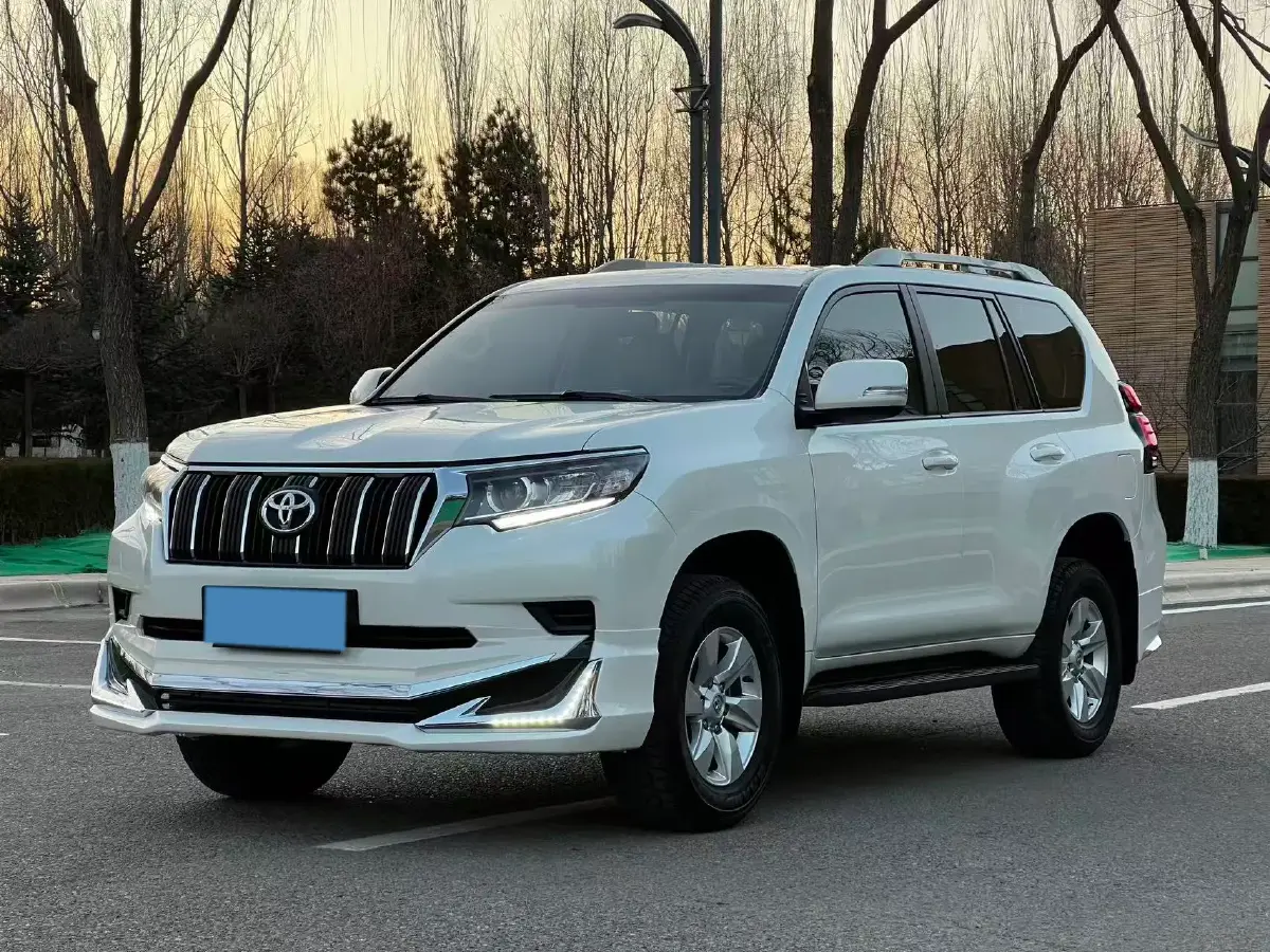 2017 Toyota Corolla 1.6L 122HP L4 CVT