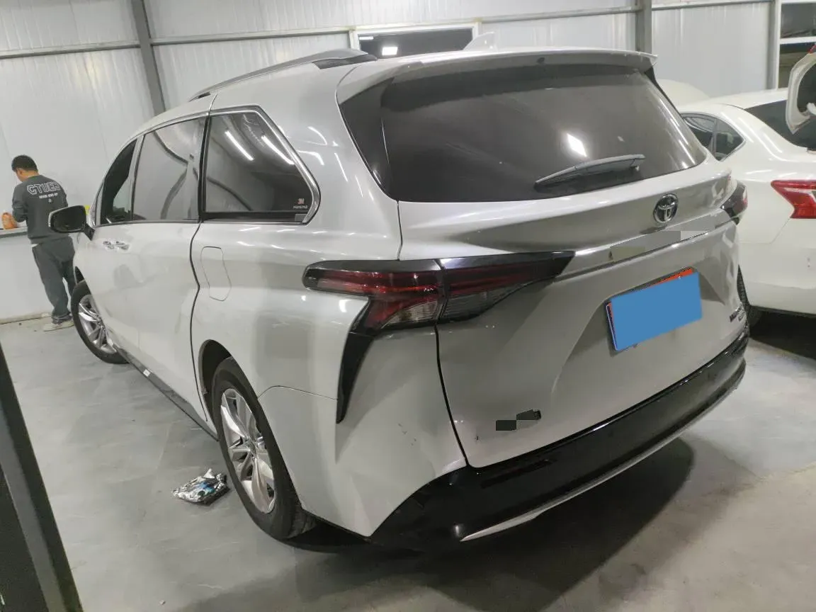 2021 Toyota Sienna 2.5L 192HP L4 E-CVT Hybrid,autocango,china used car exporter,china ev exporter,chinese used car exporter,chinese used ev exporter