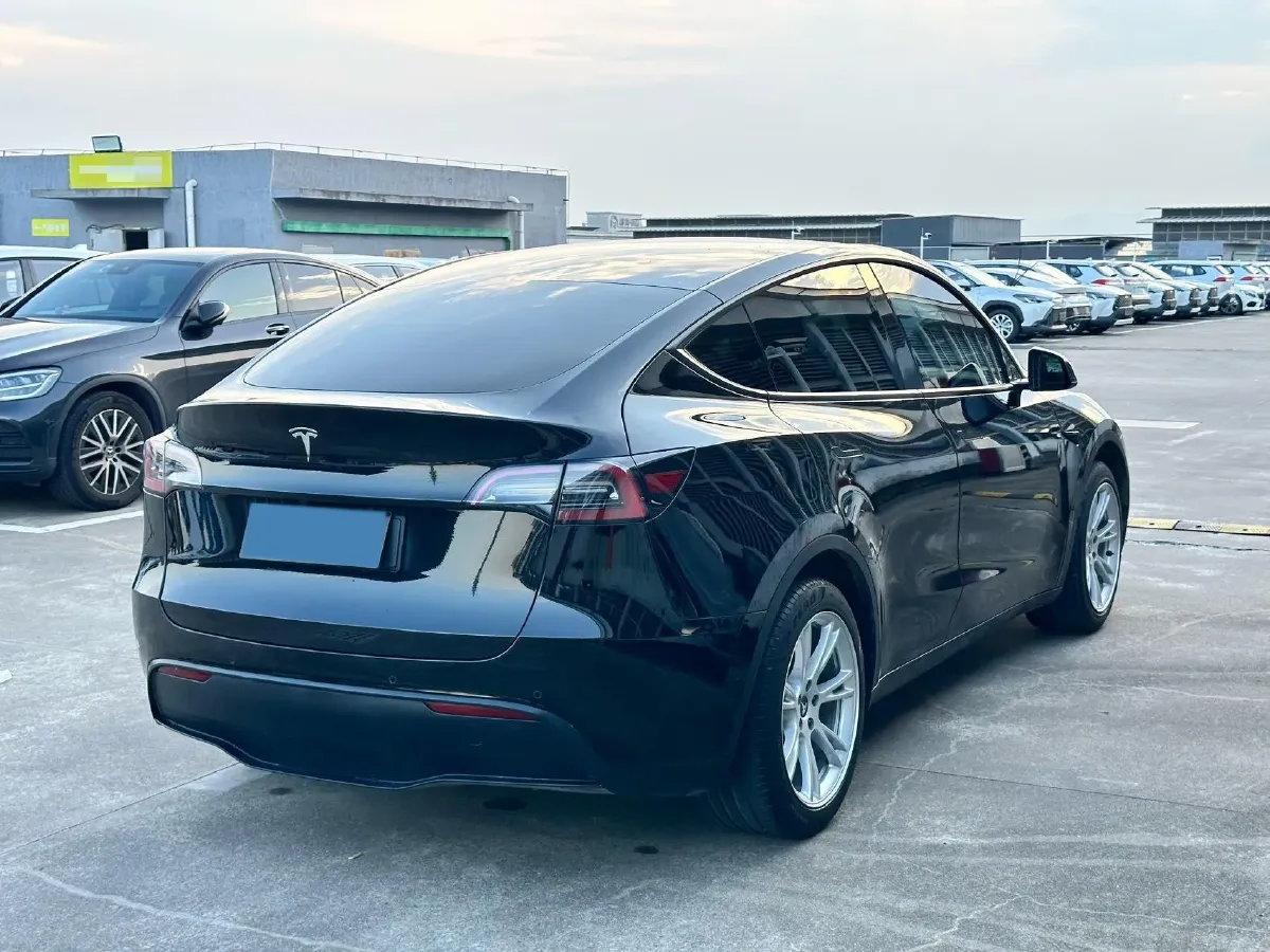 2022 Tesla Model Y BEV 60KWH,autocango,china used car exporter,china ev exporter,chinese used car exporter,chinese used ev exporter