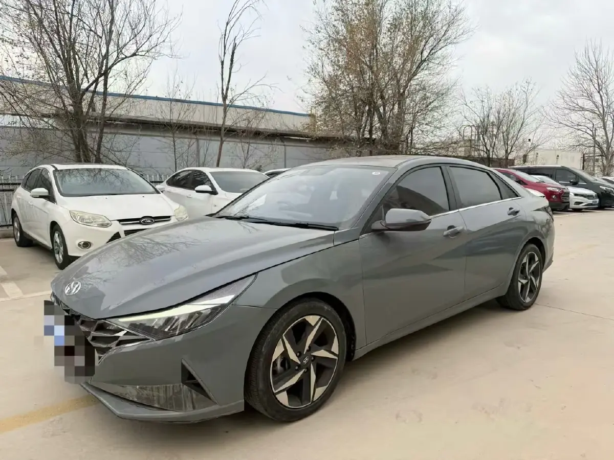 2023 Hyundai Elantra 1.5L 115HP L4 CVT