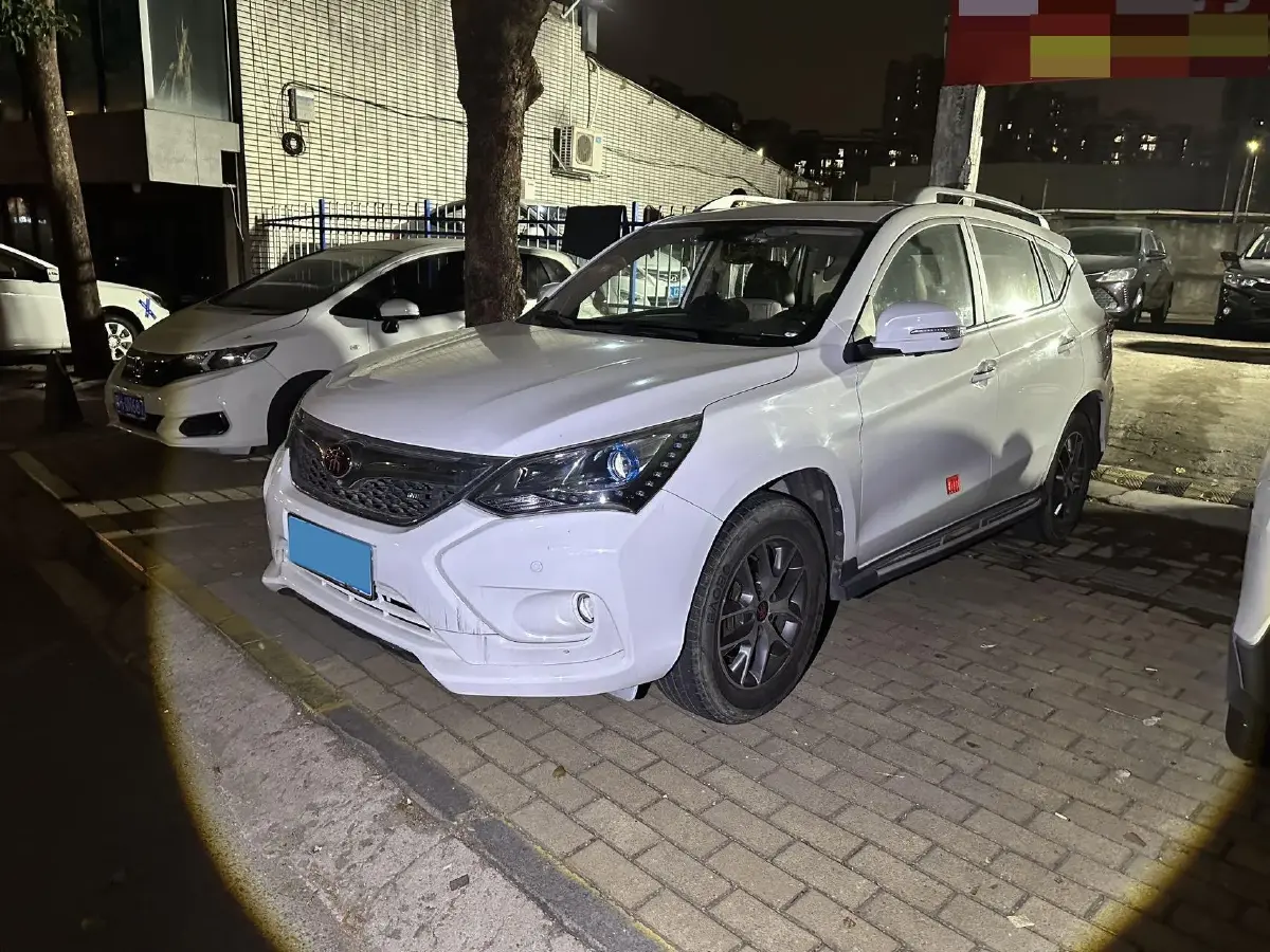 2017 BYD Song 1.5T 154HP L4 6MT