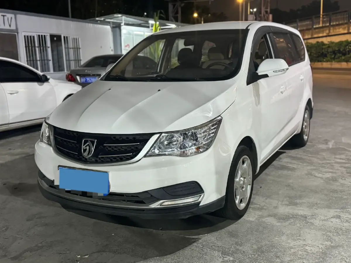 2019 BaoJun 730 1.5L 105HP L4 6MT