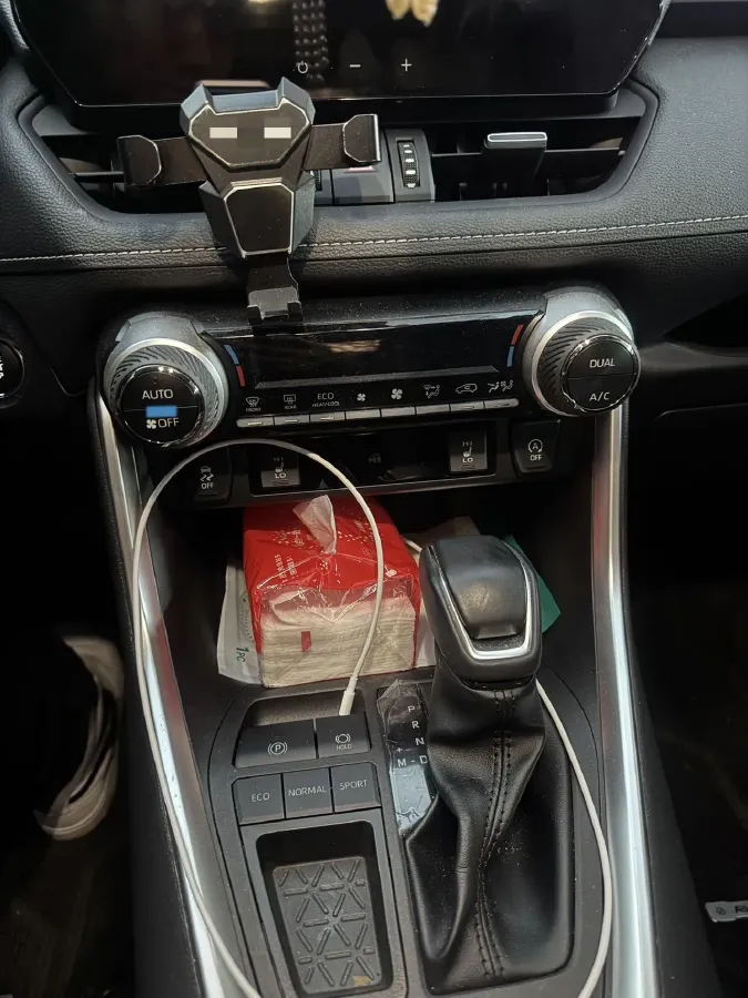 2023 Toyota RAV4 2.0L 171HP L4 CVT,autocango,china used car exporter,china ev exporter,chinese used car exporter,chinese used ev exporter