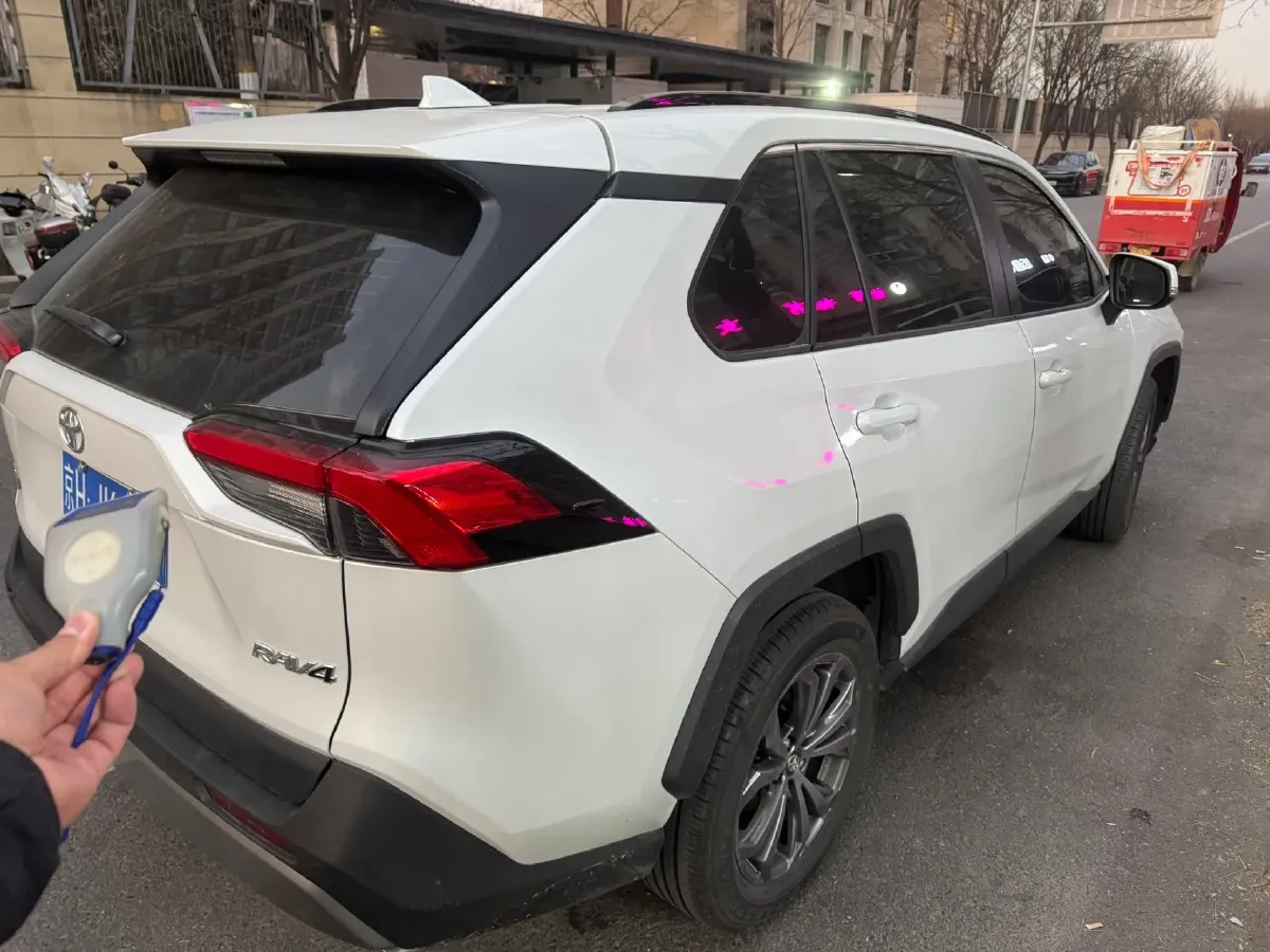2023 Toyota RAV4 2.0L 171HP L4 CVT,autocango,china used car exporter,china ev exporter,chinese used car exporter,chinese used ev exporter