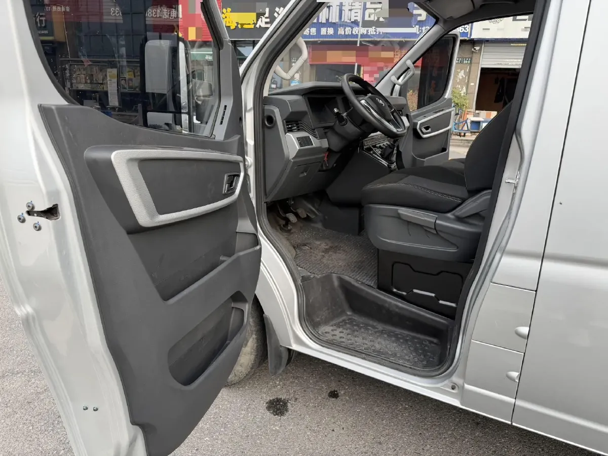 2023 DongFeng DFAC YuFeng 2.0T 136HP L4 7DCT,autocango,china used car exporter,china ev exporter,chinese used car exporter,chinese used ev exporter