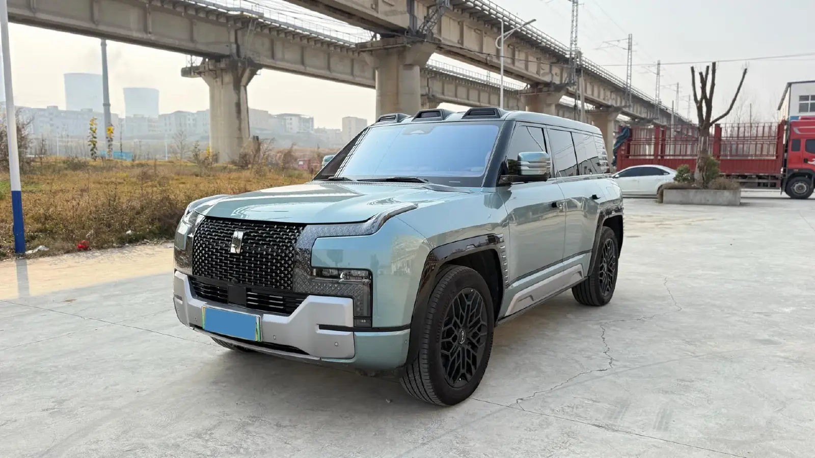 2023 YangWang U8 2.0T 272HP L4 REEV 49.05KWH