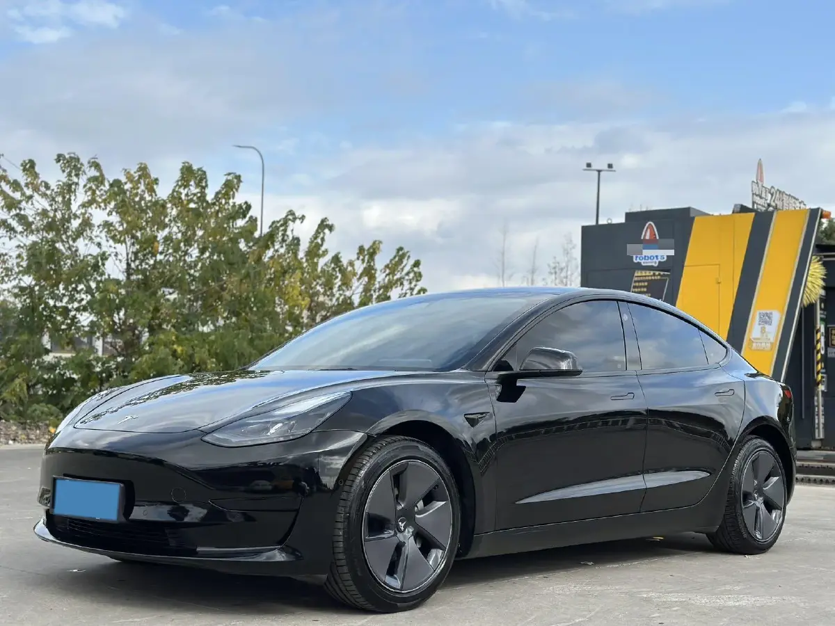 2022 Tesla Model 3 BEV 60KWH