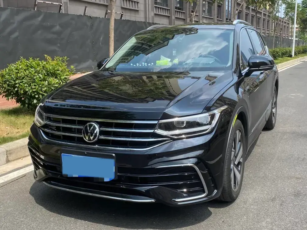 2023 Volkswagen Tiguan L 2.0T 186HP L4 7DCT 2023 Volkswagen Tiguan L 2.0T 186HP L4 7DCT