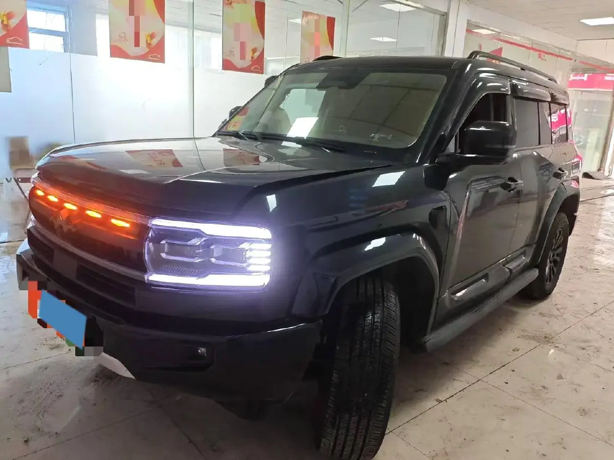 2025 FangChengBao Bao 5 1.5T 194HP L4 E-CVT PHEV 31.8KWH