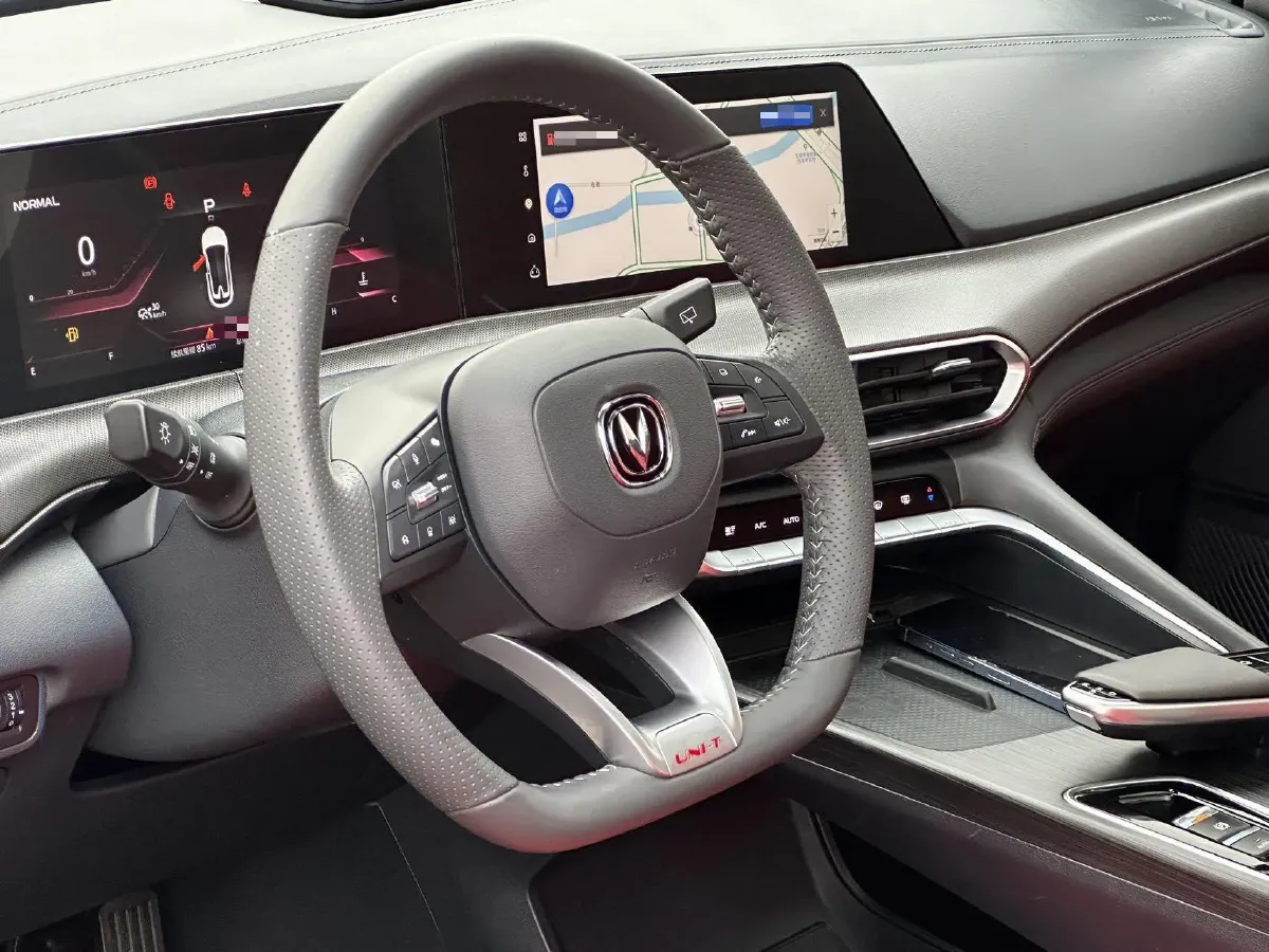 2020 ChangAn UNI-T 1.5T 180HP L4 7DCT,autocango,china used car exporter,china ev exporter,chinese used car exporter,chinese used ev exporter