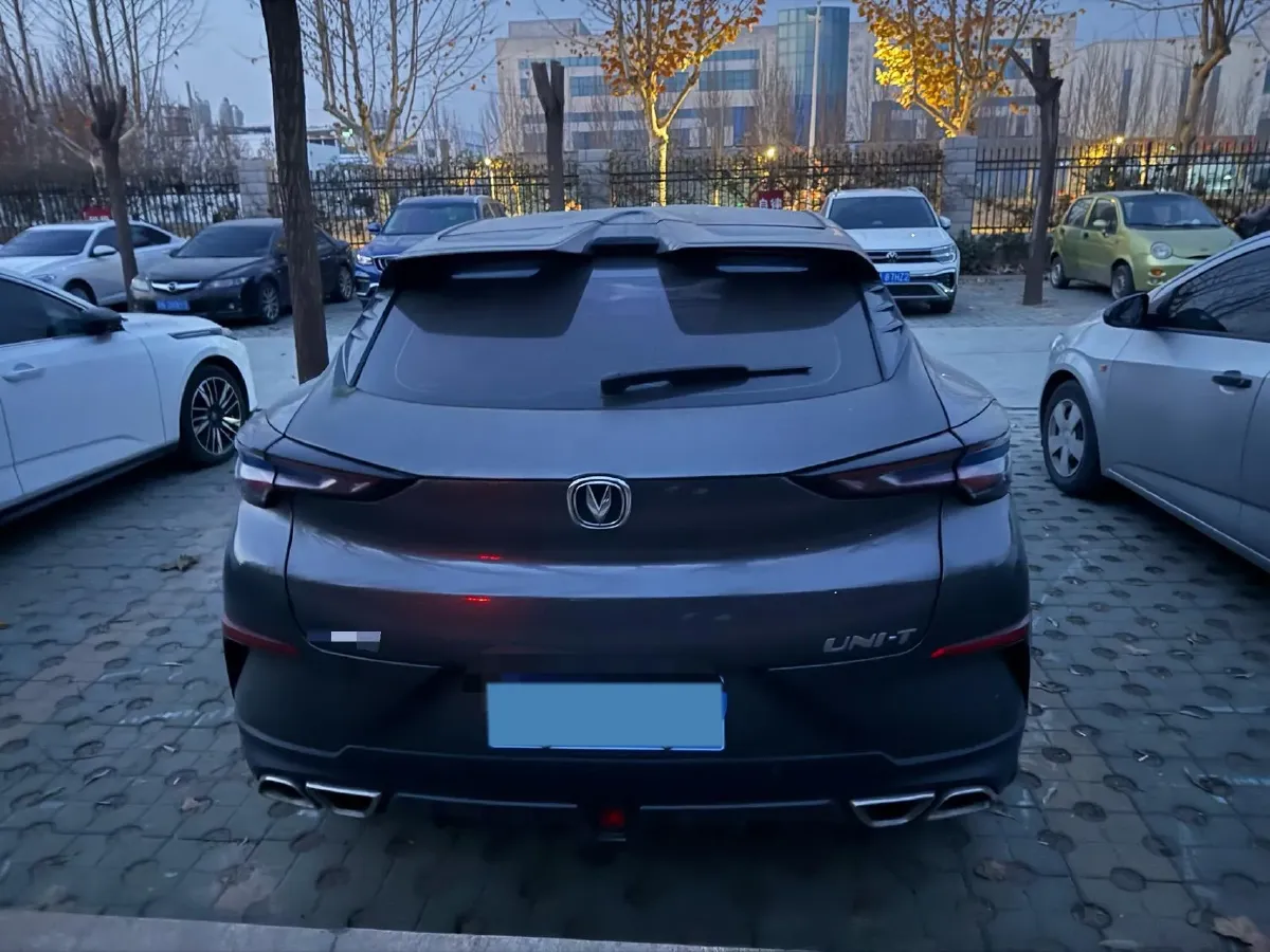 2020 ChangAn UNI-T 1.5T 180HP L4 7DCT,autocango,china used car exporter,china ev exporter,chinese used car exporter,chinese used ev exporter