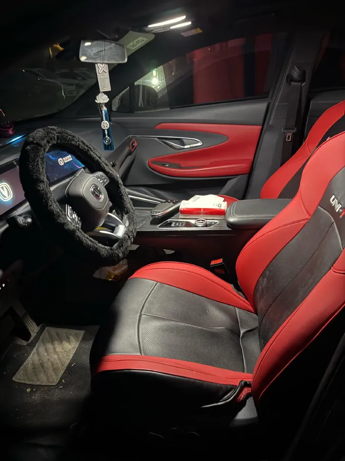 2020 ChangAn UNI-T 1.5T 180HP L4 7DCT,autocango,china used car exporter,china ev exporter,chinese used car exporter,chinese used ev exporter