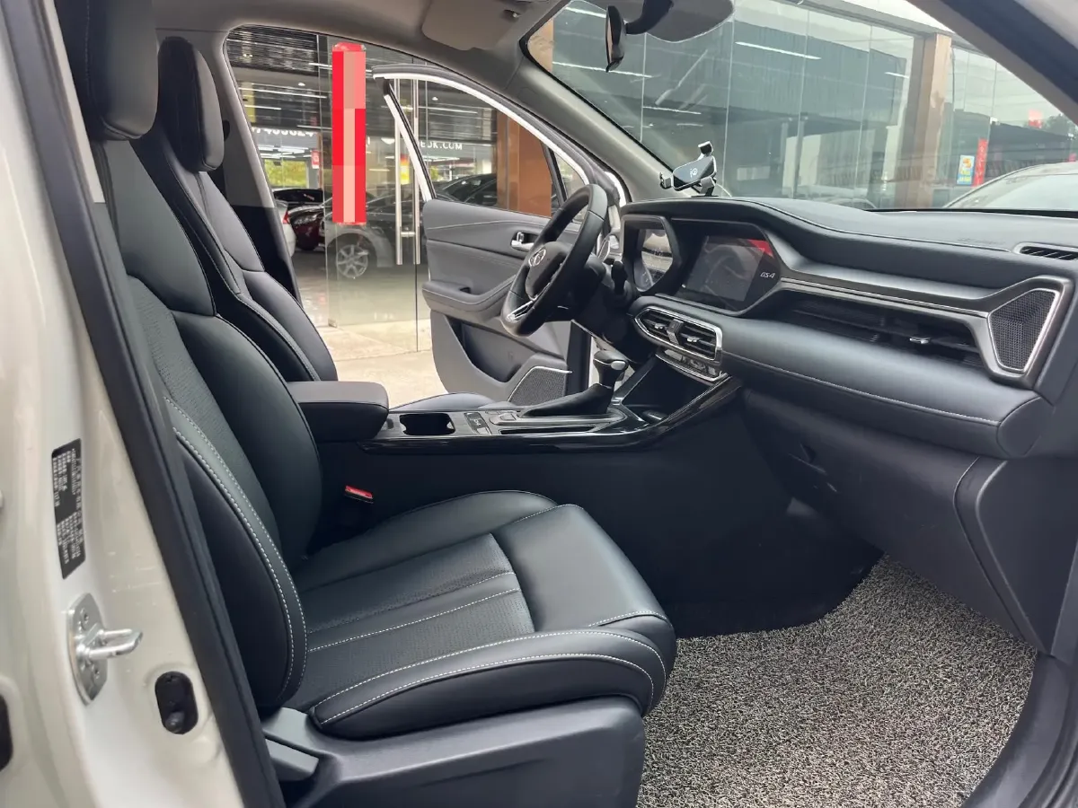 2021 GAC Trumpchi GS4 1.5T 169HP L4 7DCT,autocango,china used car exporter,china ev exporter,chinese used car exporter,chinese used ev exporter